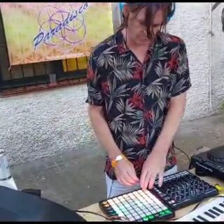 live @paradiscobcn.com